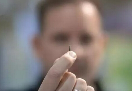 ӡ˾Mڏ(qing)鷸_ֲRFID΢оƬÁ׷ۙ